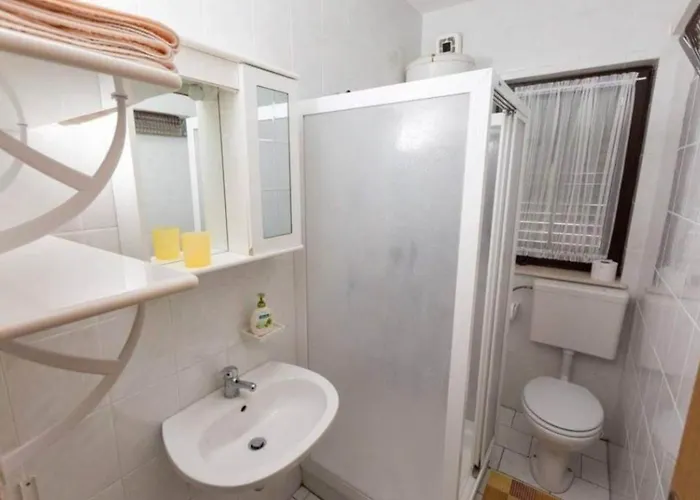 Apartment Bridi Okrug Gornji - Four Bedroom Trogir