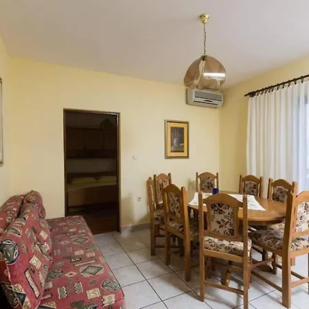 Bridi Okrug Gornji - Four Bedroom Apartment *